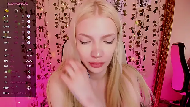 AnyaTaylor  online show from 02.21.26