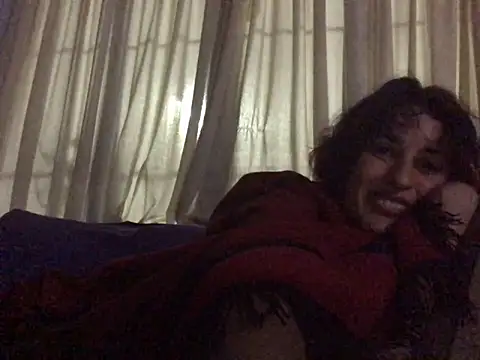 kendrafarq online show from 10.26.25