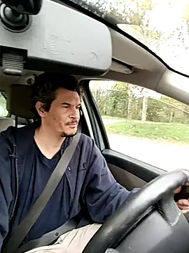 twitshe online show from 10.29.25