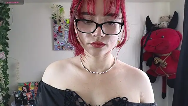 Snapshot of MiaVelvetDoll chatting on 07.23.26 MiaVelvetDoll online show from 07.23.26