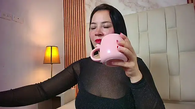 CharlotteSchmidtt online show from 11.26.25