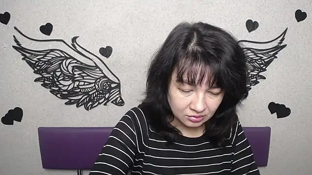 SelenaFly online show from 10.13.25