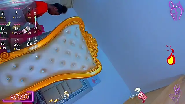 Snapshot of EbonyWildYou chatting on 10.06.25 EbonyWildYou online show from 10.06.25