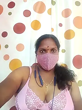 Snapshot of Tamil_Abinaya chatting on 10.14.25 Tamil Abinaya online show from 10.14.25