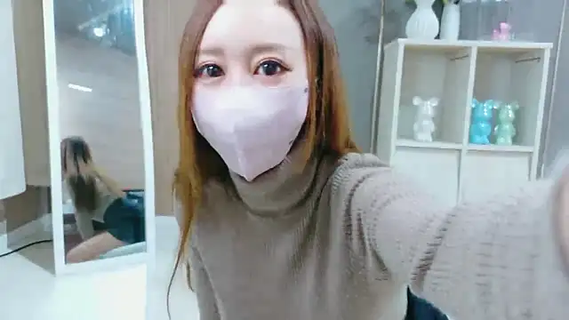 Snapshot of Xoxo__RUKA__xoxO chatting on 10.15.25 Xoxo RUKA xoxO online show from 10.15.25