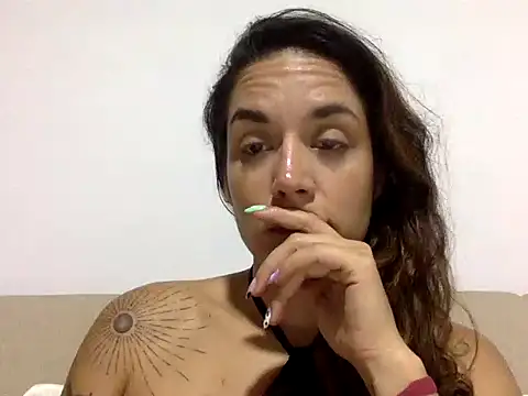 Sophia House  online show from 04.01.26