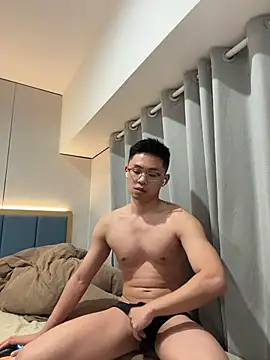 Snapshot of jensenyep chatting on 11.25.25 jensenyep online show from 11.25.25