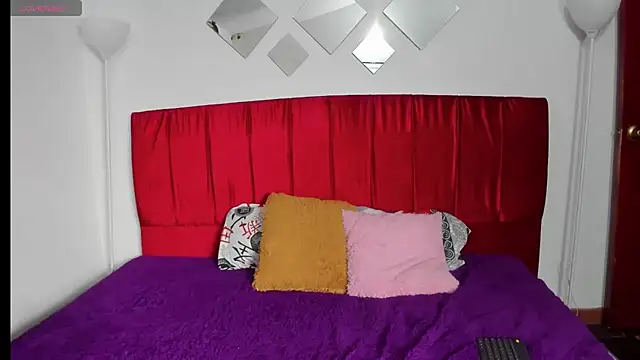 Snapshot of Electra__moon chatting on 11.29.25 Electra moon online show from 11.29.25