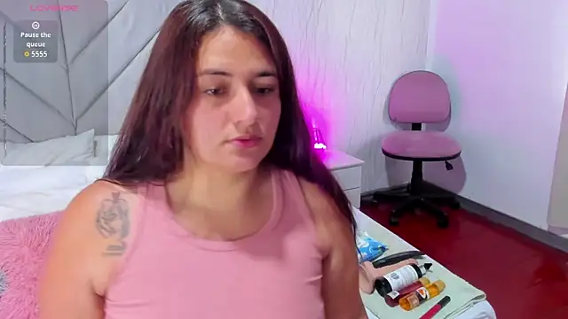 Victoria Guzman online show from 10.27.25