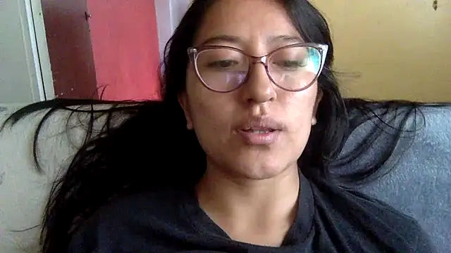 Snapshot of AlbyberCH chatting on 11.23.25 AlbyberCH online show from 11.23.25