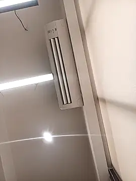 VJ17 online show from 09.10.25