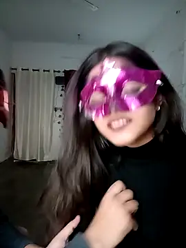 Snapshot of virgin_cutie099 chatting on 12.04.25 virgin cutie099 online show from 12.04.25