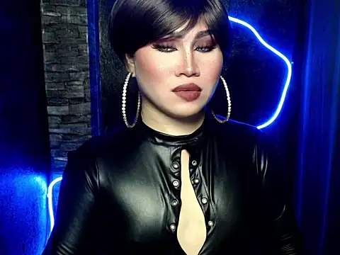 pretty lassy online show from 09.28.25