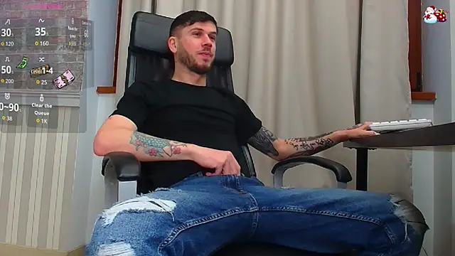 Snapshot of JonahShaw chatting on 12.20.25 JonahShaw online show from 12.20.25