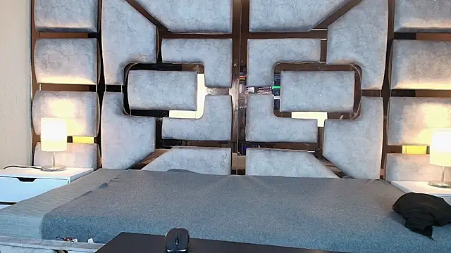 Snapshot of ArianaBeake chatting on 11.23.25 ArianaBeake online show from 11.23.25