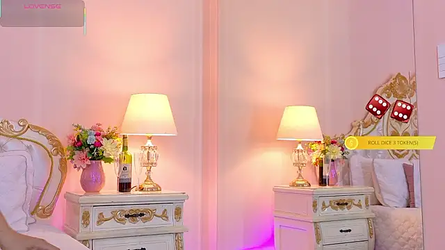 Snapshot of EvaRoah chatting on 02.24.26 EvaRoah online show from 02.24.26