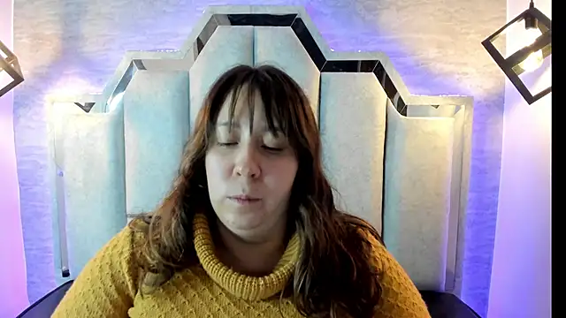  Emily rosee  online show from 10.28.25