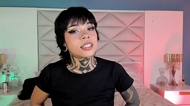 misstomie  online show from 01.15.26