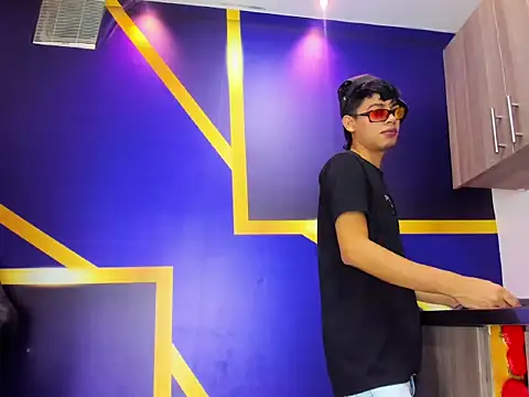 Snapshot of gustavo_saaled19_ chatting on 09.14.25 gustavo saaled19 online show from 09.14.25