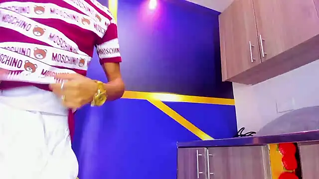 Snapshot of gustavo_saaled19_ chatting on 09.29.25 gustavo saaled19 online show from 09.29.25