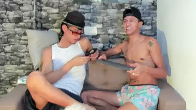 Snapshot of gustavo_saaled19_ chatting on 11.08.25 gustavo saaled19 online show from 11.08.25