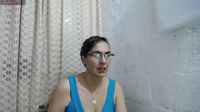 gabbyparker  online show from 09.15.25