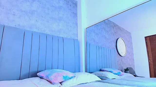 Snapshot of karla-ruiz chatting on 10.24.25 karla-ruiz online show from 10.24.25