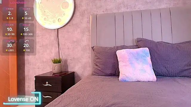 Snapshot of karla-ruiz chatting on 11.22.25 karla-ruiz online show from 11.22.25