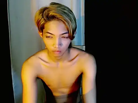 Snapshot of addicted_to_alex chatting on 02.20.26 addicted to alex online show from 02.20.26