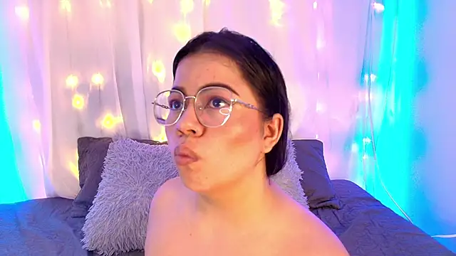 LilyRousee online show from 11.27.25