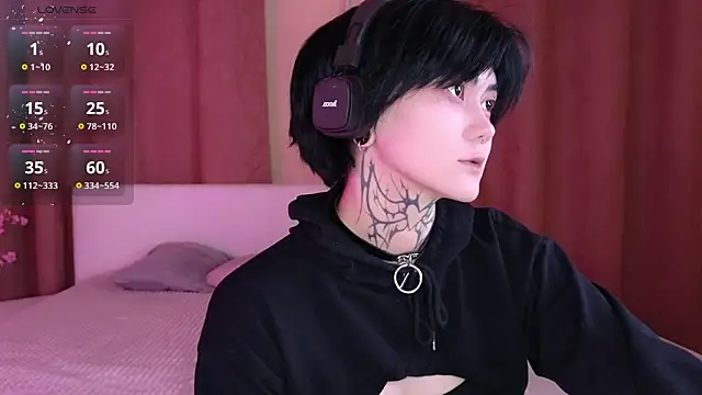 GothXRaven online show from 02.27.26