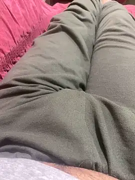 Snapshot of Binuthomas chatting on 09.23.25 Binuthomas online show from 09.23.25