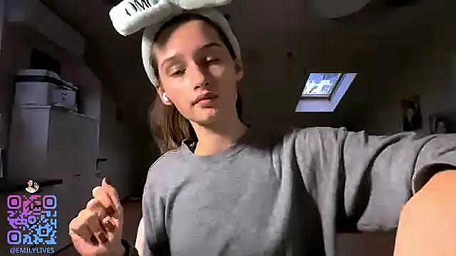 DarlineBrustera online show from 10.18.25