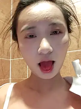 CCAV217 online show from 04.06.26