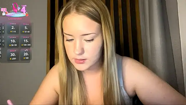 Snapshot of PandaFluff chatting on 11.16.25 PandaFluff online show from 11.16.25