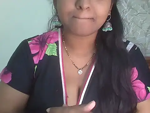 its me Rashmi online show from 03.18.26