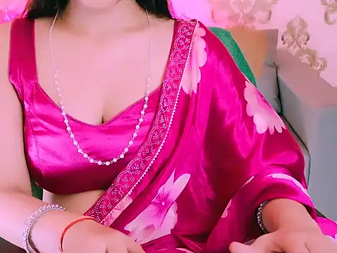 Snapshot of My_Rose chatting on 10.03.25 My Rose online show from 10.03.25