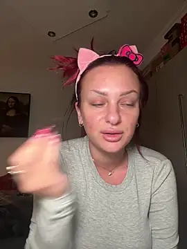 OliviaaFischer online show from 12.18.25