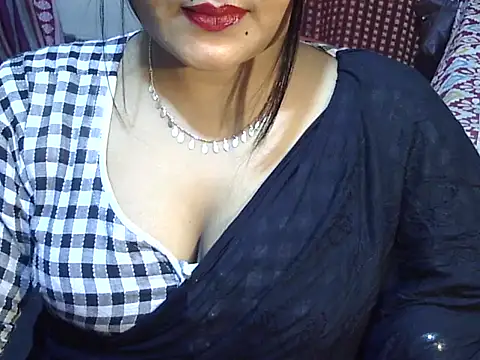 Nusrat Faria07 online show from 11.04.25