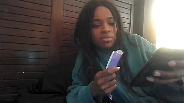 Marlowlovee online show from 09.25.25