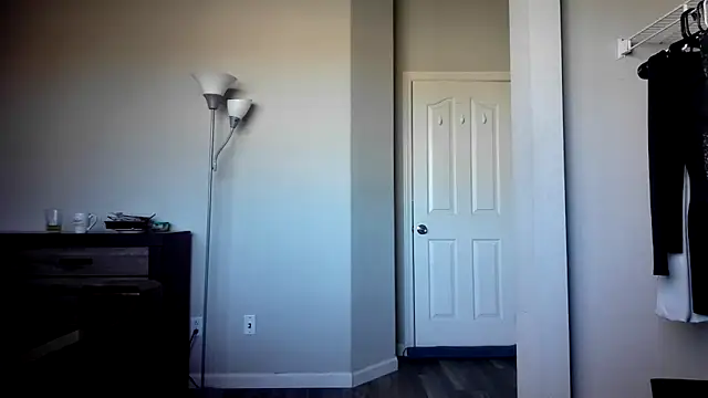 Marlowlovee online show from 10.08.25