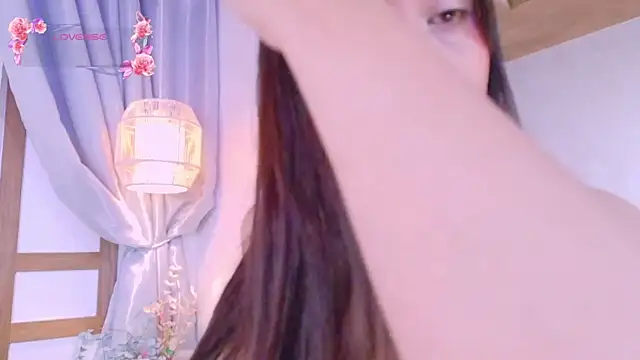 Snapshot of RenataLeclair chatting on 05.15.26 RenataLeclair online show from 05.15.26