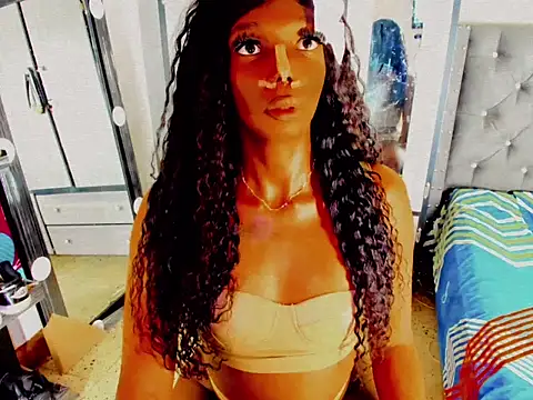 Snapshot of Sara_hot12112 chatting on 10.06.25 Sara hot12112 online show from 10.06.25