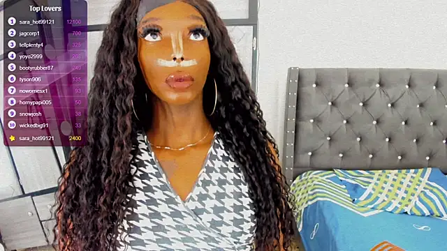 Snapshot of Sara_hot12112 chatting on 10.28.25 Sara hot12112 online show from 10.28.25