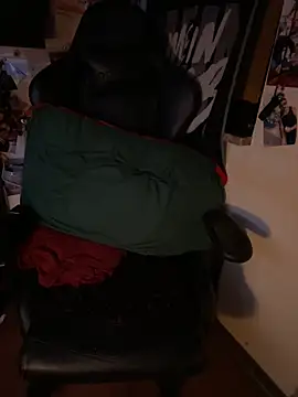 Mexxwell69 online show from 10.21.25