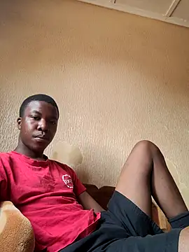 Snapshot of sweetdickboy2 chatting on 09.13.25 sweetdickboy2 online show from 09.13.25