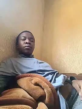 Snapshot of sweetdickboy2 chatting on 09.17.25 sweetdickboy2 online show from 09.17.25