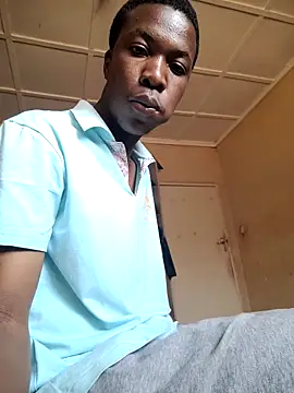 Snapshot of sweetdickboy2 chatting on 09.22.25 sweetdickboy2 online show from 09.22.25