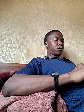 Snapshot of sweetdickboy2 chatting on 09.27.25 sweetdickboy2 online show from 09.27.25