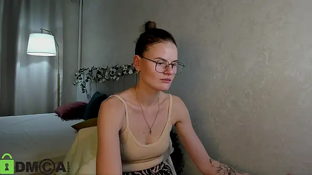 Snapshot of Wanda_Gomez chatting on 11.27.25 Wanda Gomez online show from 11.27.25